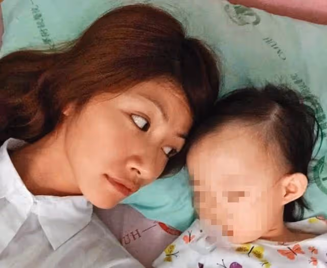 38歲男星被曝戀情，與異性深夜約會一同回家，女方曾離婚還帶倆娃
