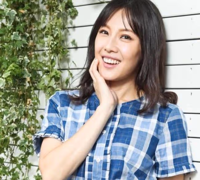 嫁內地導演8年!39歲女星終於帶倆女兒移居內地,新家環境宜人