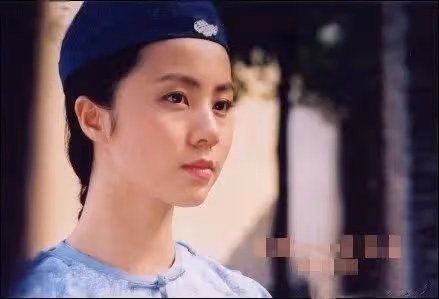 孫莉:18歲跟了老師黃磊,婚後在家生兒育女,容忍老公有緋聞
