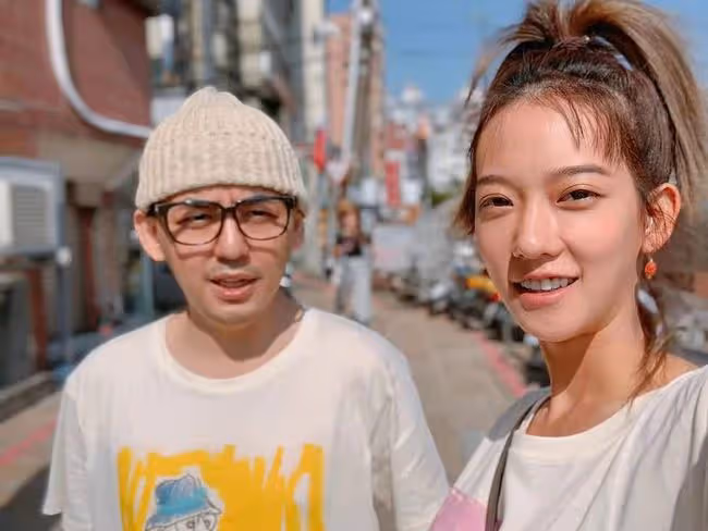 49歲黃子佼喜當爹!小19歲嬌妻官宣懷孕3個月,自曝孕期心情低落