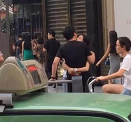 王思聰前女友患抑鬱症!凌晨發文公開求醫,稱無法動起來無法出門