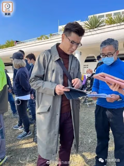 失驚無神玩突襲︱TVB男星恐怖面容嚇窒黃智雯