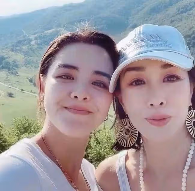 鍾麗緹大女兒曬練舞視頻,穿緊身褲秀腿部曲線,微胖身材被贊完美