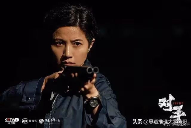 同樣是演短髮幹練女警官,劉濤,吳樾,顏丙燕放一起差距就出來了