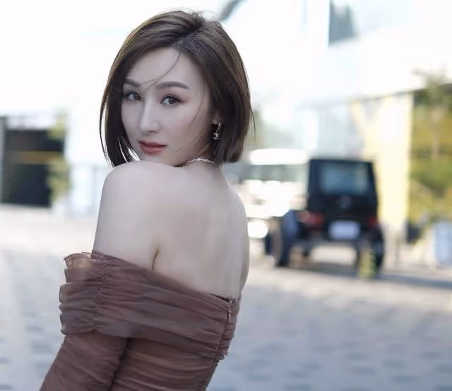 又走一個?TVB著名花旦被曝年底離巢,高層給出優質資源挽留
