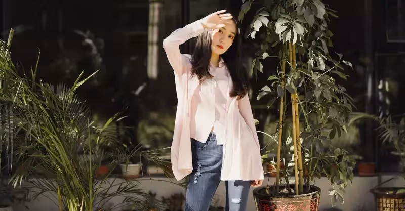 我妹要回娘家來坐月子，你收入高，承擔月嫂費用。」「好啊