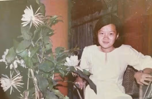 一婚拿綠卡,二婚嫁陳凱歌,四婚嫁裝修工人,洪晃的依靠在哪兒?