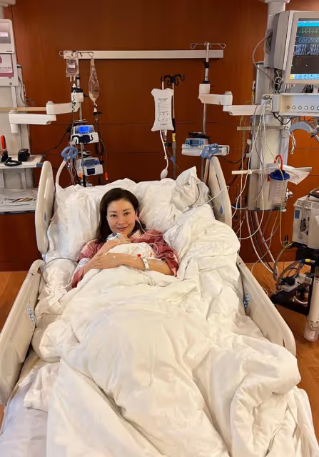 51歲李嘉欣重病住進加護病房!戴鼻氧管一臉憔悴,自曝剛撿回一命