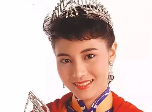 51歲李嘉欣重病住進加護病房!戴鼻氧管一臉憔悴,自曝剛撿回一命