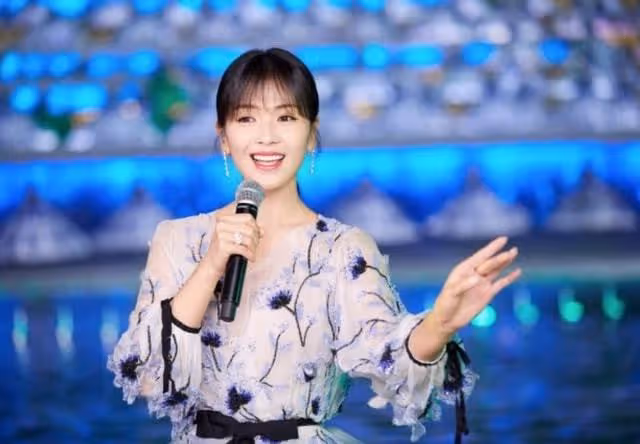 劉濤現身春晚彩排現場,素顏不帶助理太低調,已是第六次登舞台