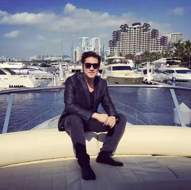 前港姐亞軍堅稱單身,正印男友曬對話截圖力證:不想再偷偷摸摸
