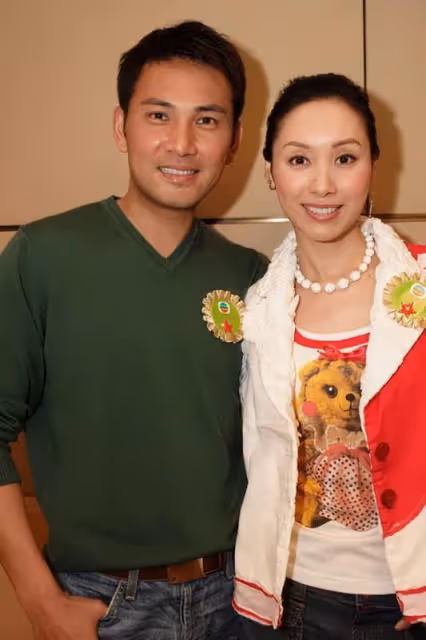 好溫馨!香港知名男星12歲愛女生日,一家三口於豪宅內一同慶祝