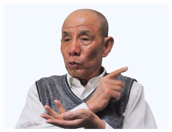 魏宗萬:工資55塊娶房東女兒,83歲仍住出租屋,放話一生不接廣告