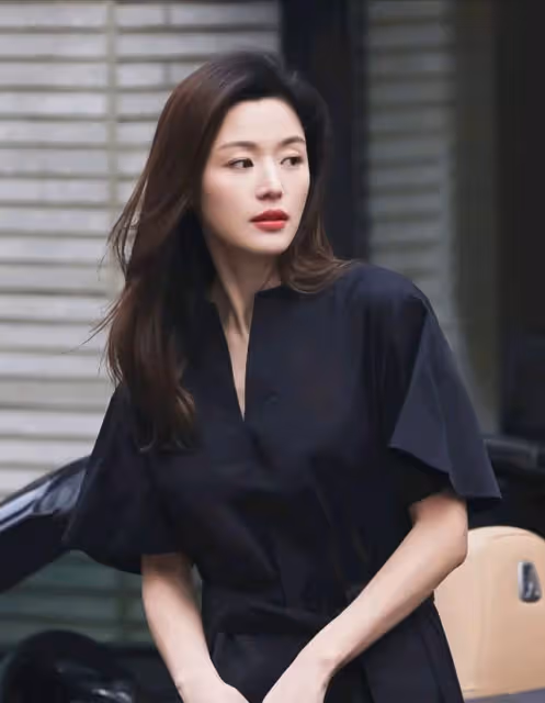 全智賢感情史:嫁入豪門,夫妻不和鬧離婚?和男閨蜜們的感情曖昧