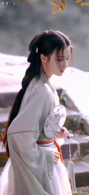 娛記說:王一博如履薄冰?楊紫資源虐?黃景瑜肖戰競爭?李現被排擠?