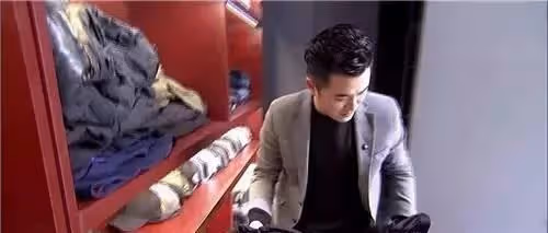 笑死了,娛樂圈最怕冷的東北男星,一柜子秋褲,拍電視劇也在穿