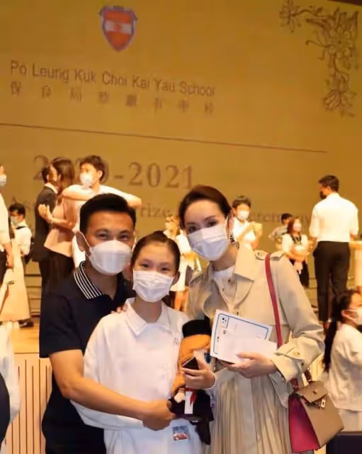 51歲郭可盈為愛女慶生!皮膚緊緻氣質驚艷,學霸女兒高顏值神似媽