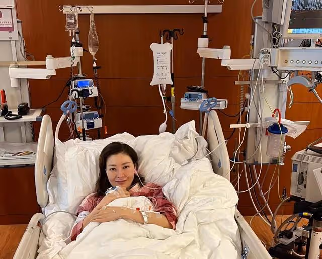 「港片女神」李嘉欣自爆被搶救48小時脫險,網友:人在做,天在看