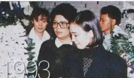 「港片女神」李嘉欣自爆被搶救48小時脫險,網友:人在做,天在看