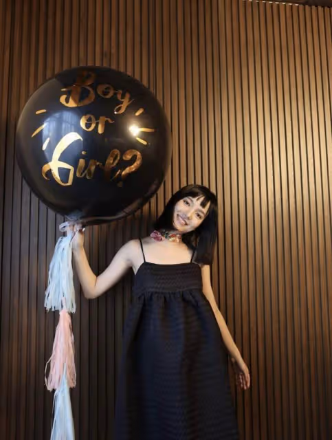 恭喜!32歲女星生三胎女兒,超預產期半月,曾宣布封肚稱人生圓滿