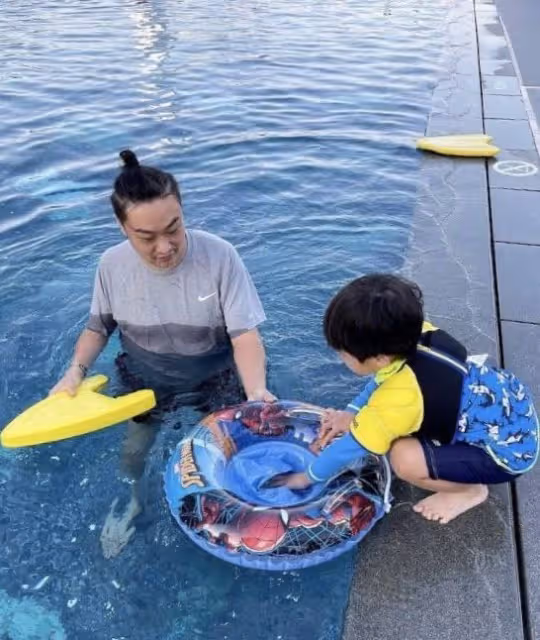 P圖過度？TVB宅男女神孫慧雪泳池邊曬大長腿，網民：目測有三米
