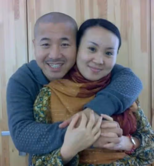 劉小利對趙本山不敬,被二婚老婆一盆冷水從頭潑到腳