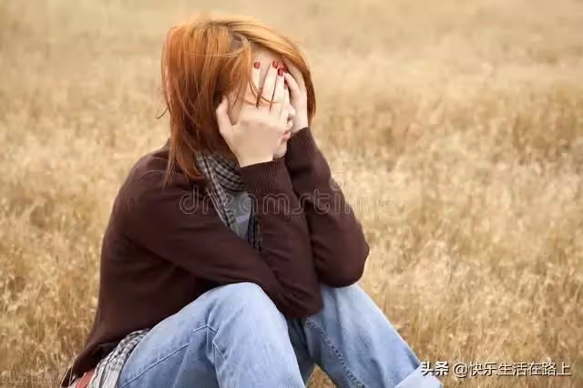 奶奶罵孫子,你有人養沒人教。孫子懟道,這一切都是拜你所賜