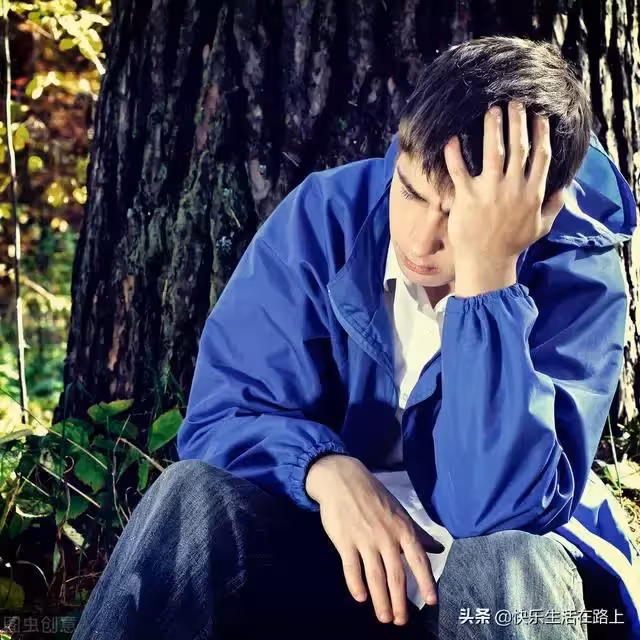 奶奶罵孫子,你有人養沒人教。孫子懟道,這一切都是拜你所賜