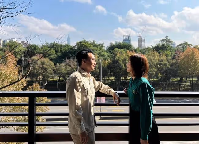37歲女星宣布結婚!與老公相識超10年,不介意坐摩托在小店約會