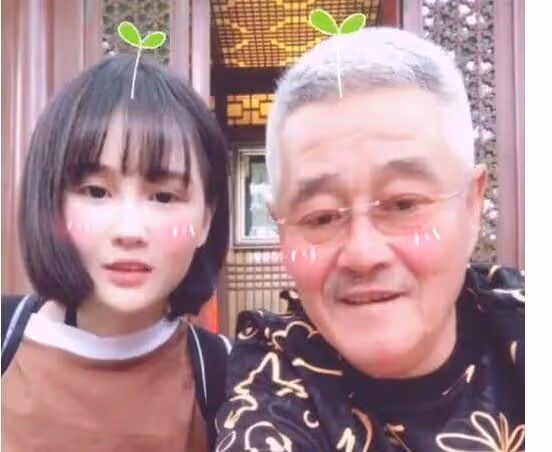 現如今,趙本山雖早已隱退江湖,但江湖中關於他的傳說卻從來斷過