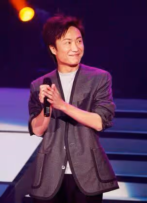 難掩氣憤!鄭中基曝《無賴》曾被要求改歌詞,稱很不妥TVB到至今