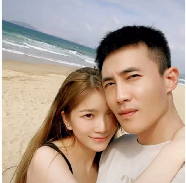 杜淳帶妻子去看海,王燦第一次回應結婚日期,等我們最有意義一天