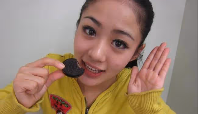 趙本山最寵愛女徒弟畢暢,結婚時師父為何不露面?丫蛋為何消失?