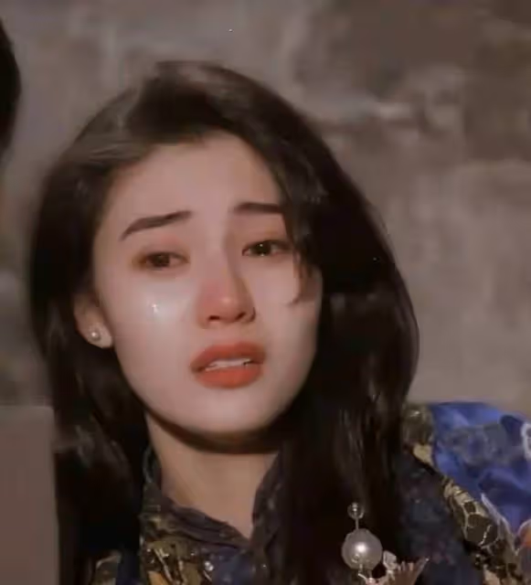 港媒曝李嘉欣被搶救的細節,入院與她先天性心臟結構有關