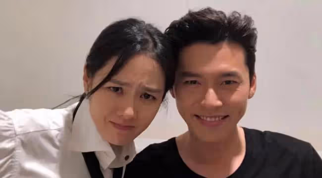 玄彬帶孫藝珍去濟州島度假,留情侶簽名好恩愛,認愛後超大方