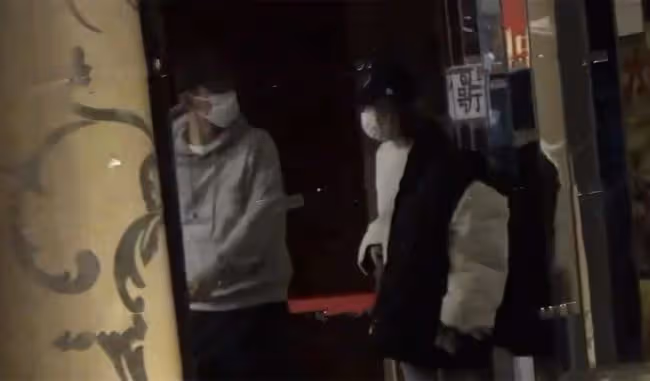 張繼科張蕊戀情再添錘,看電影逛超市後一同回家,相處似老夫老妻