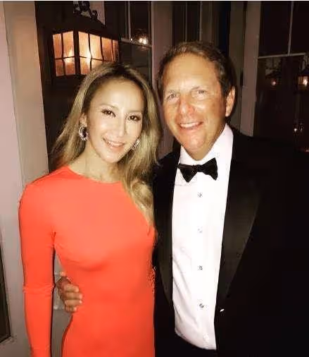 47歲李玟深夜熱舞秀身材，超細水蛇腰太吸睛，皮膚緊緻狀態回春