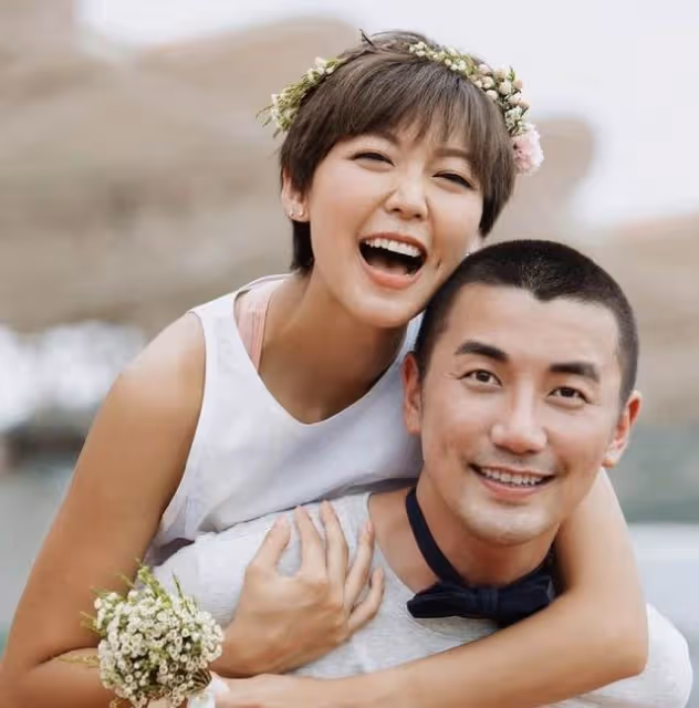恭喜！TVB一線男星即將升級當爸，妻子懷孕9個月臨盆在即