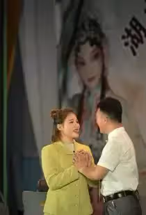 辦完離婚手續,婆婆又讓兒媳做飯,兒媳說了3個字,婆婆愣住了
