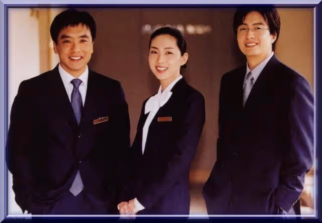 宋允兒演遭老公背叛的貴婦，戲外擁有一票女神閨蜜