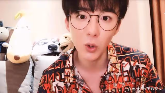 一手爛牌打成王炸,出道三年6部劇100首歌:不負當下,不懼未來!