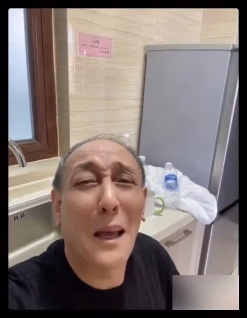 老戲骨自曝無法回天津老家,臨近春節被封閉在外,多次苦笑稱想家