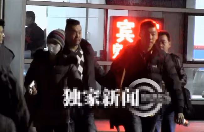 43歲倪虹潔自曝新戀情,男友身份長相曝光,不介意女方曾離婚生子