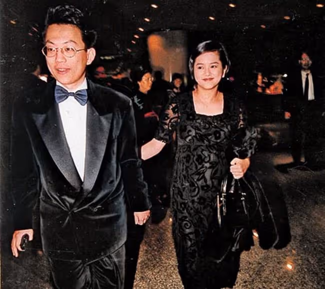 葉蘊儀慶祝49歲生日,減肥成功重拾美貌,豪門夢碎後拒絕再嫁人