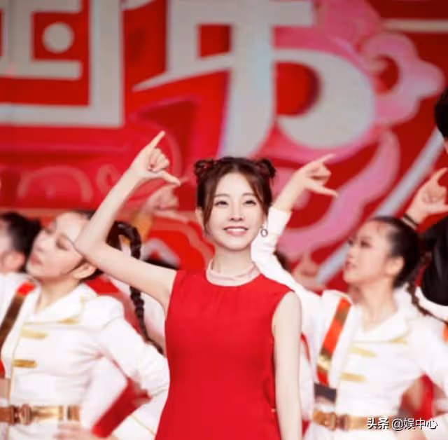 馮提莫新年舞台預定，四川衛視重慶衛視聯合舉辦春晚，解鎖新舞台