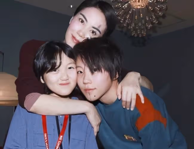 王菲為治好女兒的嘴花費了幾百萬,女兒的嘴唇好了,人卻「變了」