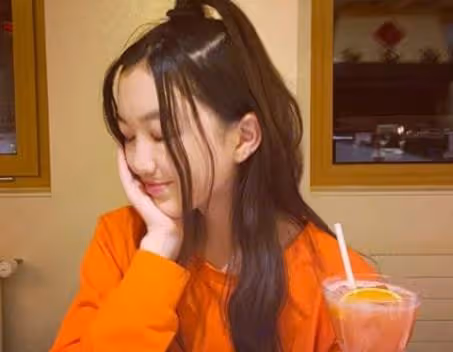 王菲為治好女兒的嘴花費了幾百萬,女兒的嘴唇好了,人卻「變了」