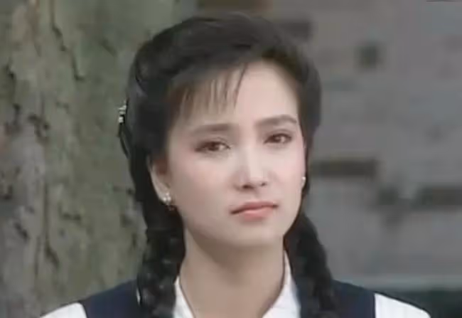 就算背負罵名也要嫁許亞軍,何晴患腦瘤後,陪她的為何卻是廖京生