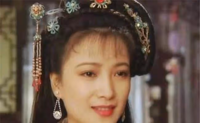 就算背負罵名也要嫁許亞軍,何晴患腦瘤後,陪她的為何卻是廖京生