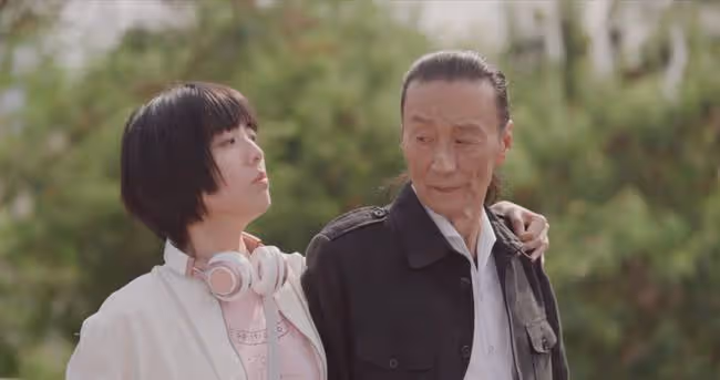 85歲謝賢出道69年首獲影帝!兒子參演電影也獲獎,父親卻隻字不提